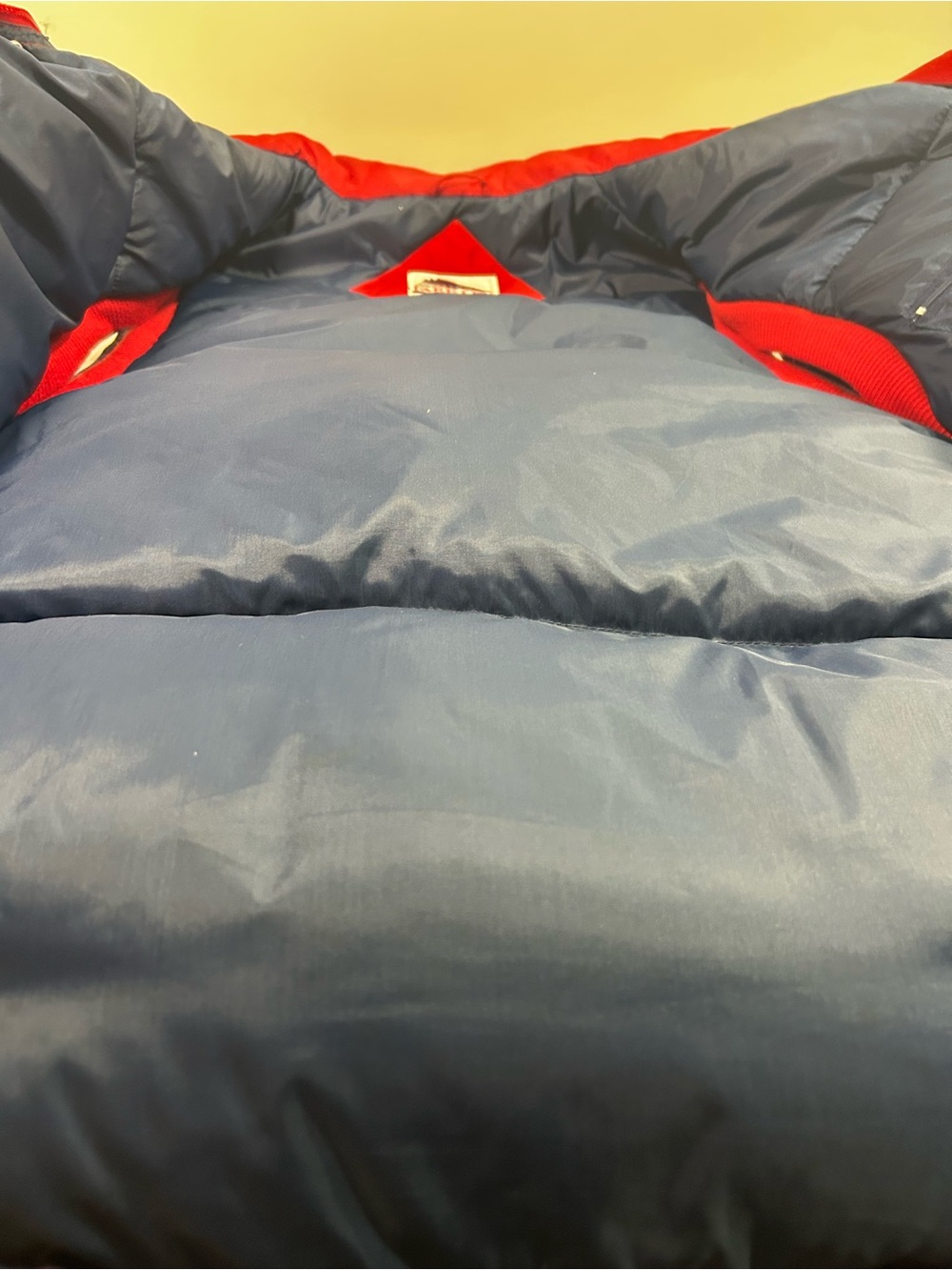 Men's Red Quilted Puffer Vest - Picture 8 of 11